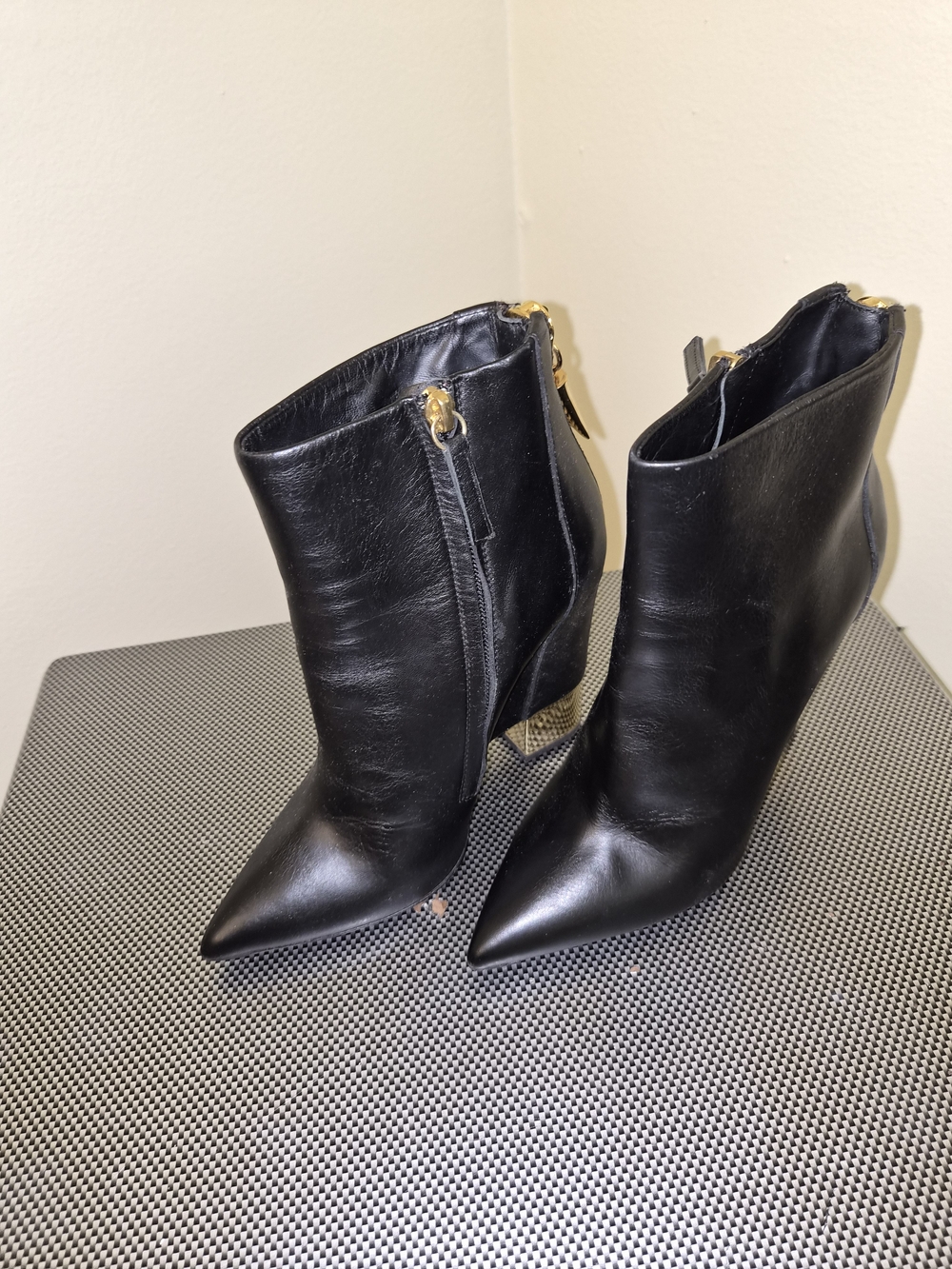 Giuseppe Zanotti Black Leather Pointed Toe Ankle Boots with Gold Heel